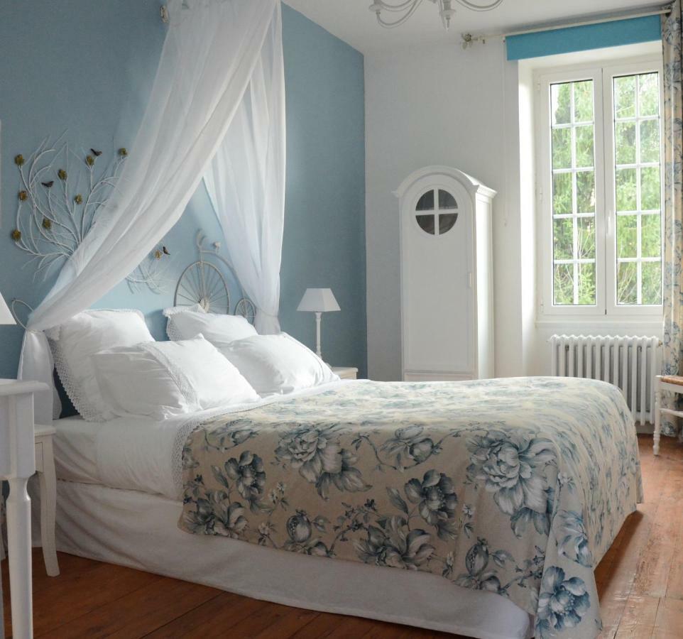 Notre-Dame-de-Sanilhac Le Manoir De Sanilhac Bed & Breakfast エクステリア 写真